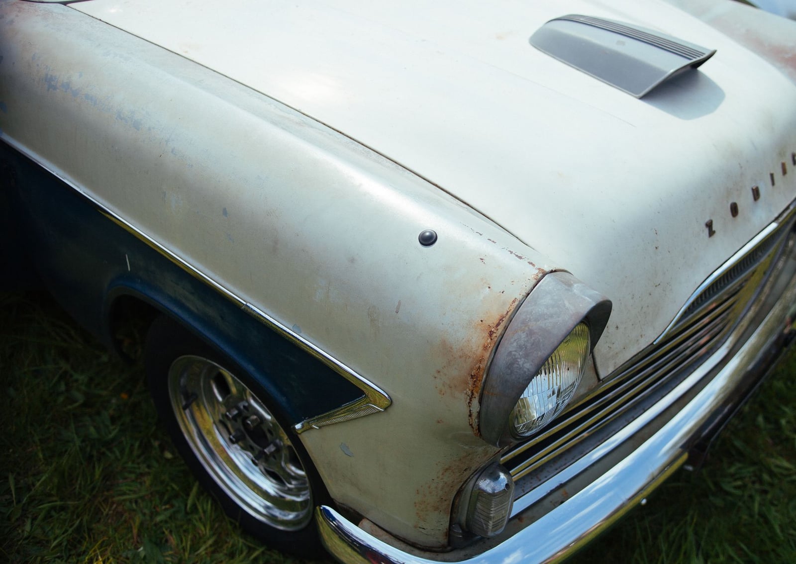 A tired, rusty Ford Zodiac Mk2 awaiting restoration, front view