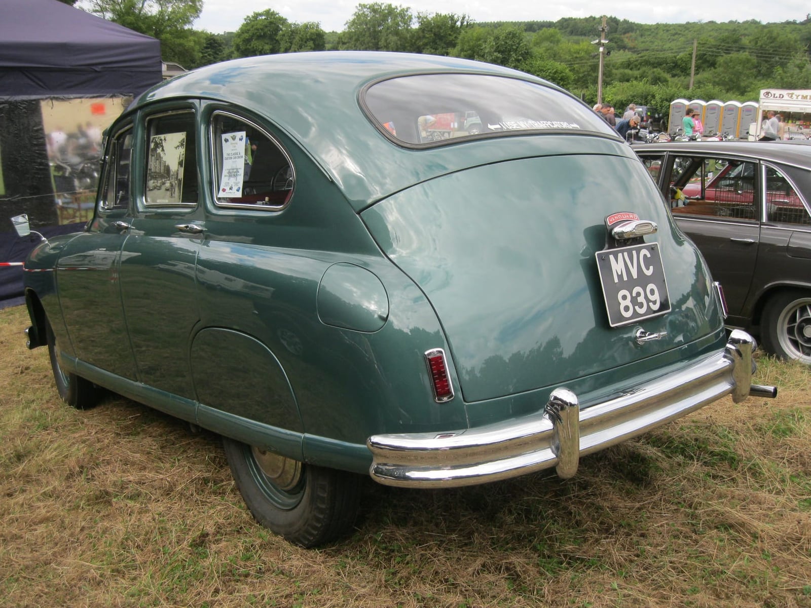 The rear of a green Standard Vanguard Phase I showing the beetle-back tail, UK registration MVC 839